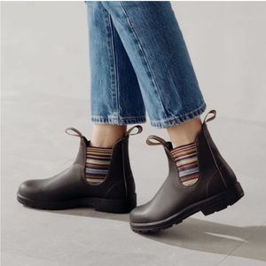 Blundstone 1409 Chelsea Boots Women’s 8 Brown stripes